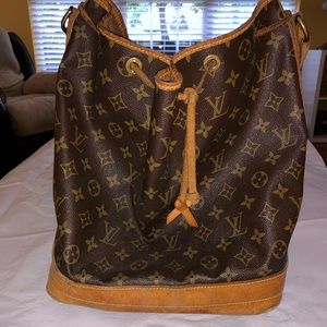 Louis Vuitton "Bucket Bag" Noe